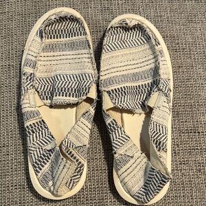 Sanuk Stripped Sandals